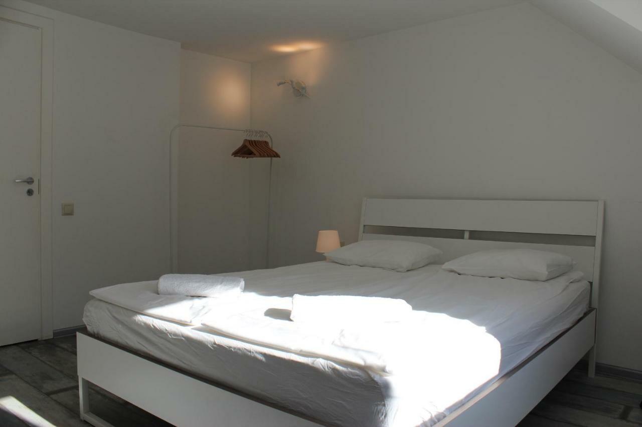 Three-Bedroom Apartment on Peldu 19 Riga Extérieur photo